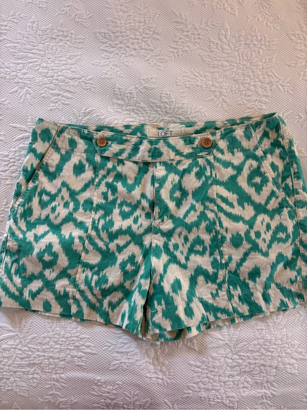 LOFT Women’s Teal Ikat Print Cotton Shorts (size 10)